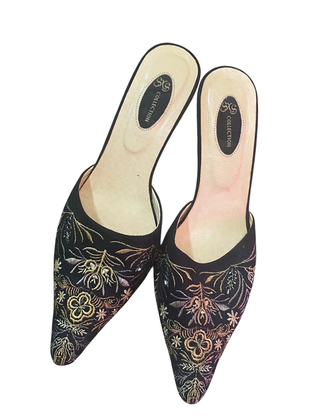 Vintage 90’s SXS Black Embroidered Pointed Kitten Heels